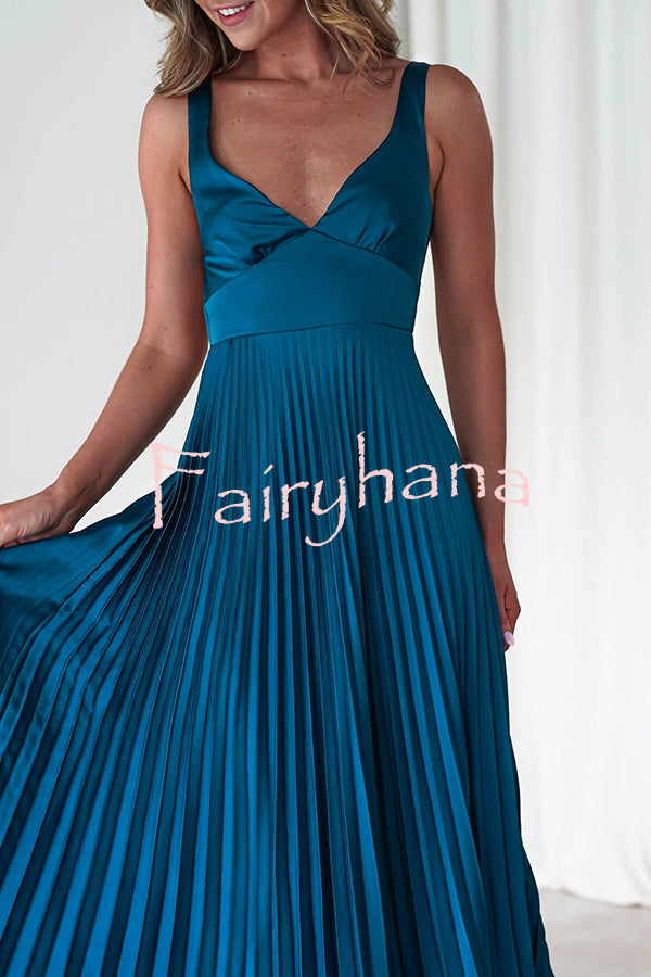 Satin Solid Color Sexy V-Neck Pleated Maxi Dress