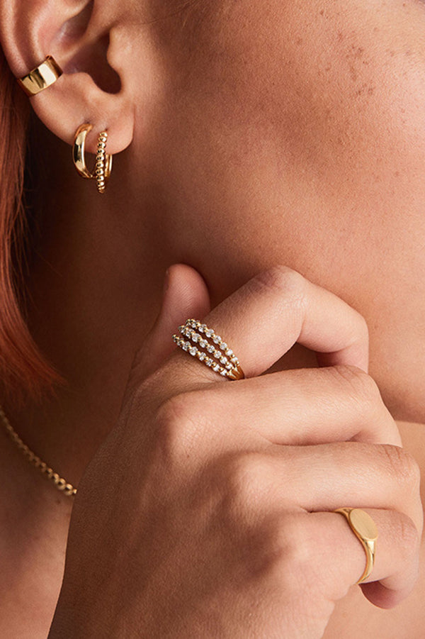Fashionable Three-layer Micro-paved Zircon Ring