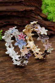 Fashionable Curved Resin Wide Bracelet