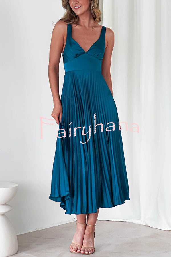 Satin Solid Color Sexy V-Neck Pleated Maxi Dress