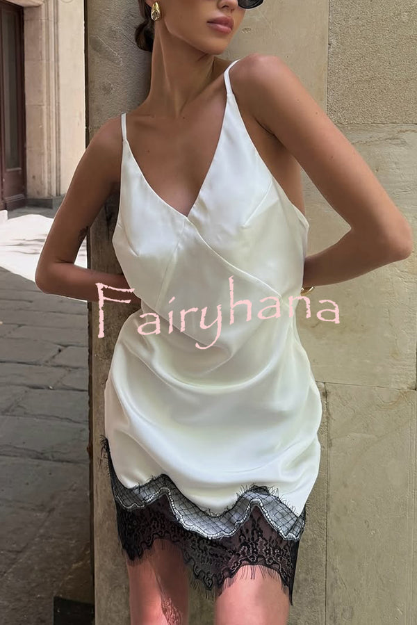 Sexy Lace Paneled V-neck Halter Back Mini Dress