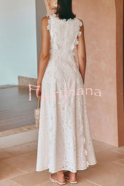 Mairi Embroidery Hollow Fabric Delicate Flower Trim Side Lace-up Maxi Dress