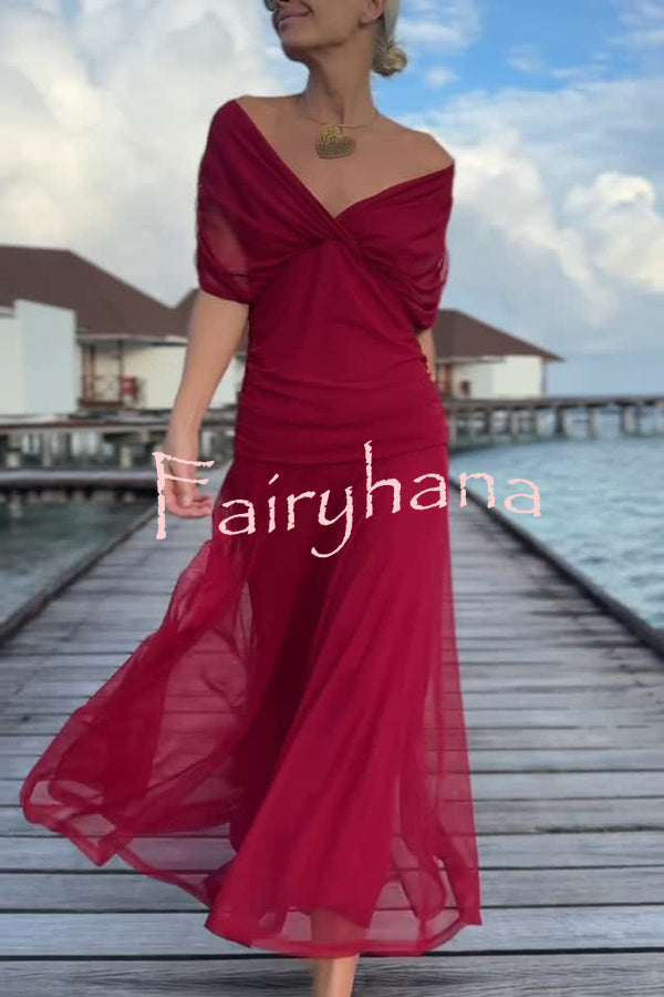 Unique Printed V-Neck Waisted Mesh Holiday Maxi Dress