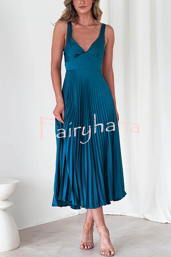 Satin Solid Color Sexy V-Neck Pleated Maxi Dress