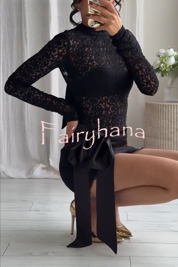 Anna Satin Bow Appliqué Mid Rise Lace Hem Mini Skirt